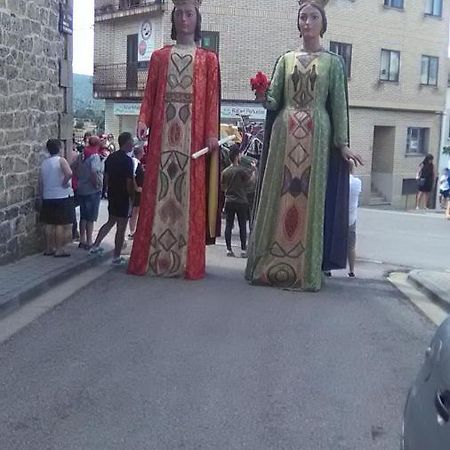 El Albergue Covaleda Eksteriør bilde