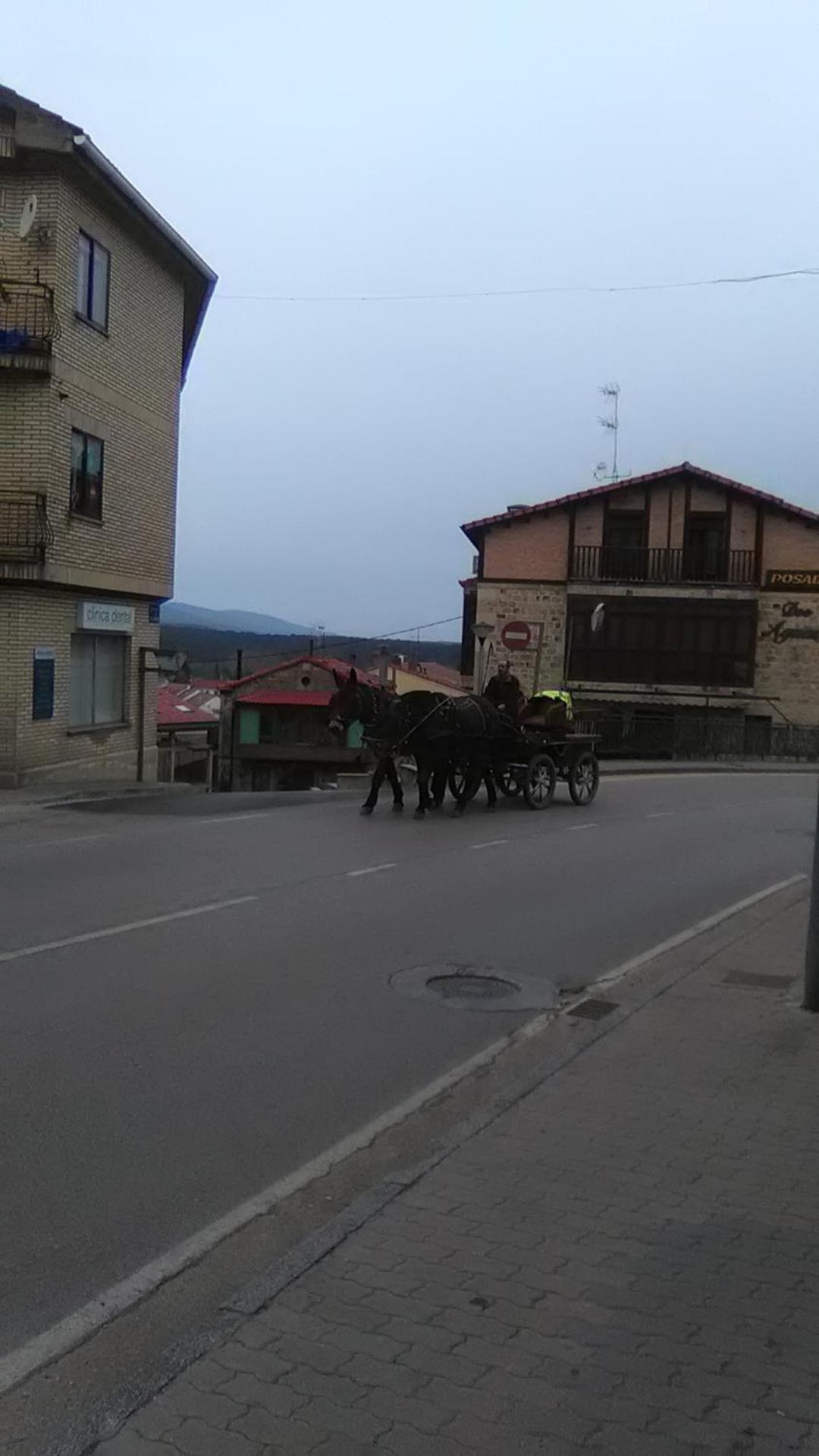 El Albergue Covaleda Eksteriør bilde